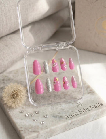Aura Edit Nails- Daisies & Glitter