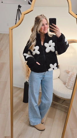Cozy Blooms Sherpa Jacket - Black